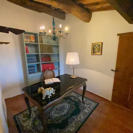 بيت للعطل Il Poggio Della Luna *